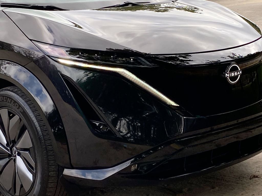 Used 2023 Nissan Ariya EVOLVE+ image 18