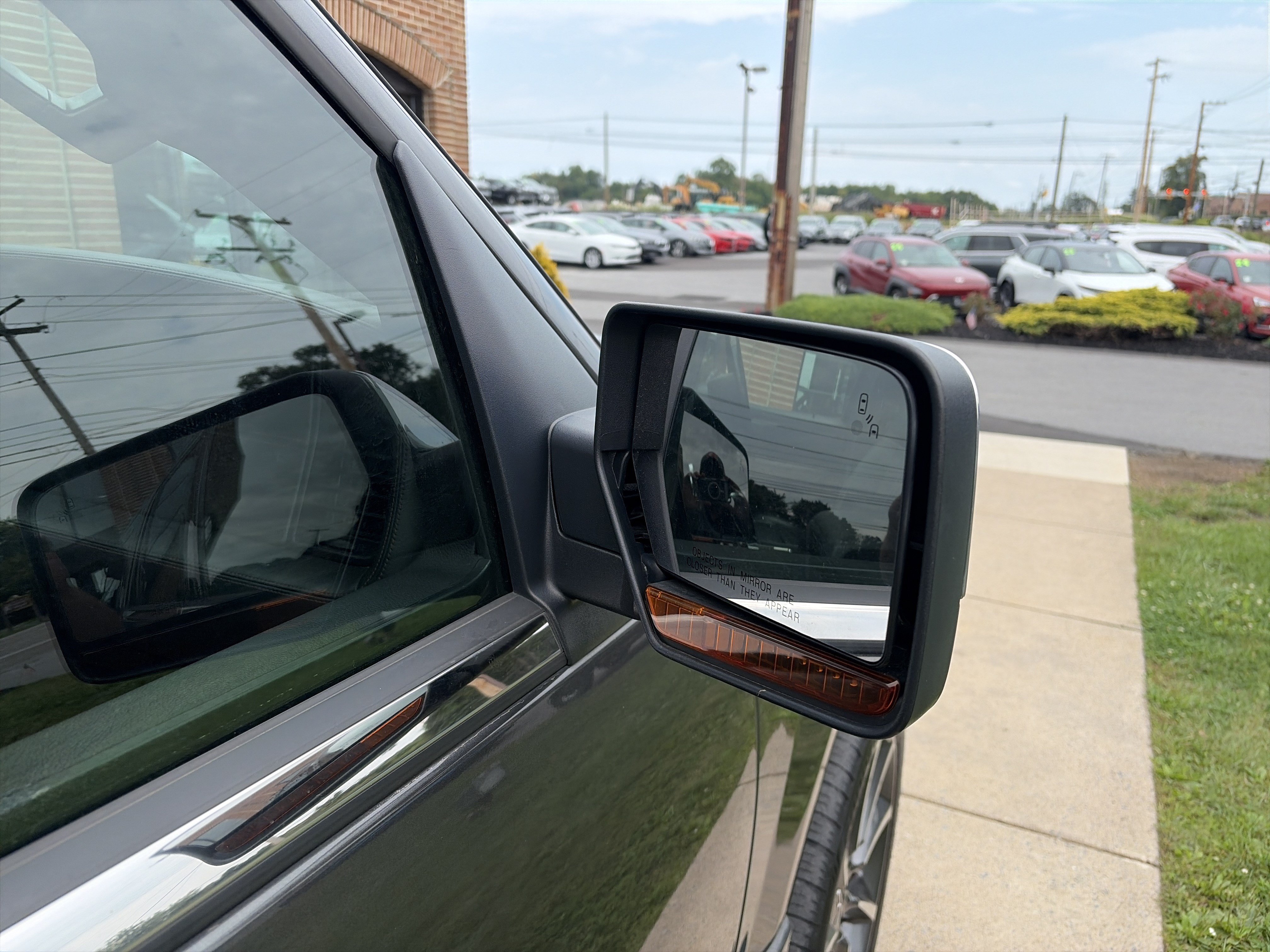 Used 2017 Lincoln Navigator L Reserve AWD/4WD image 37