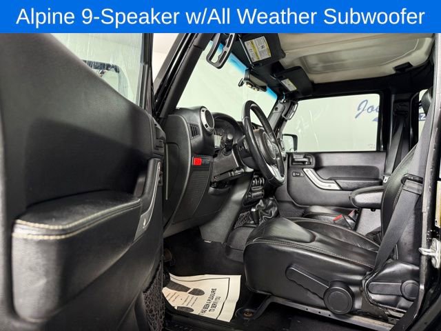 Used 2015 Jeep Wrangler Unlimited Rubicon image 11