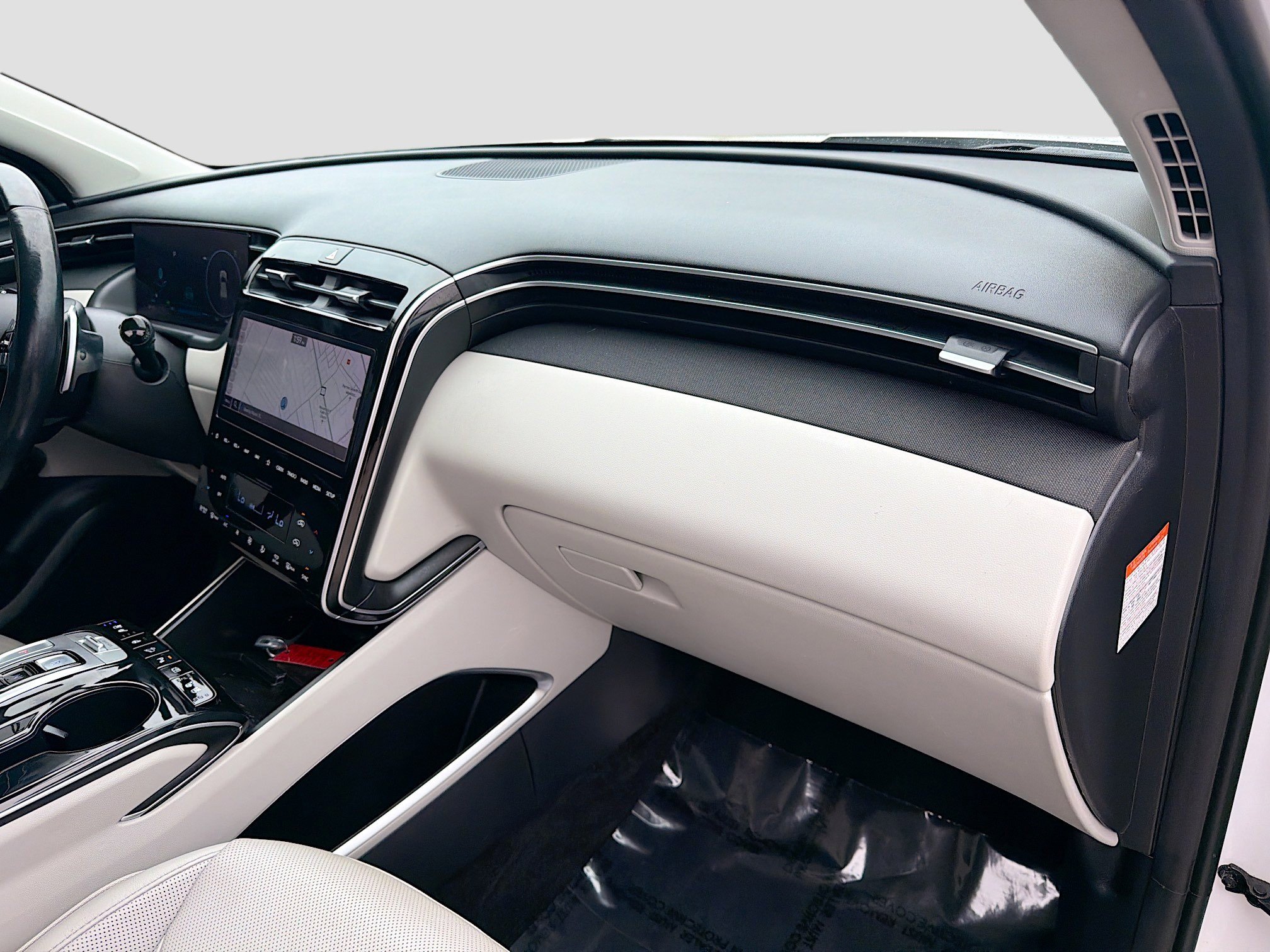 Used 2022 Hyundai Tucson Limited image 31