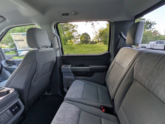 New 2026 Ford F250 XLT w/ XLT Premium Package AWD/4WD image 34