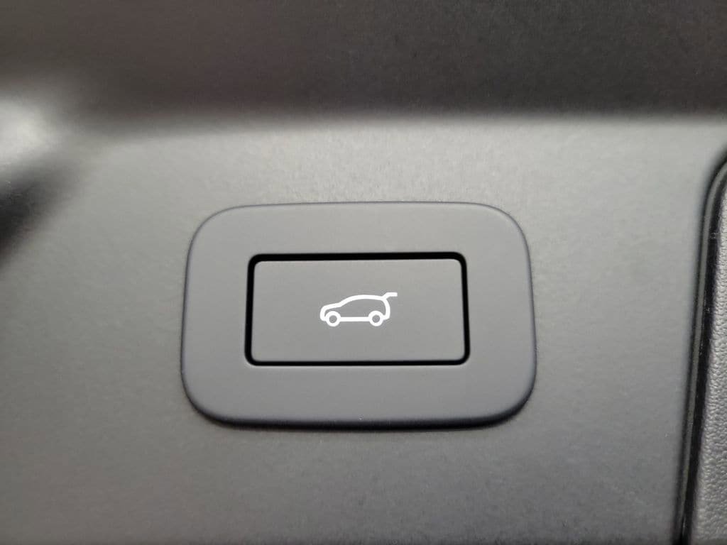 New 2026 Land Rover Range Rover Velar Dynamic SE AWD/4WD image 30
