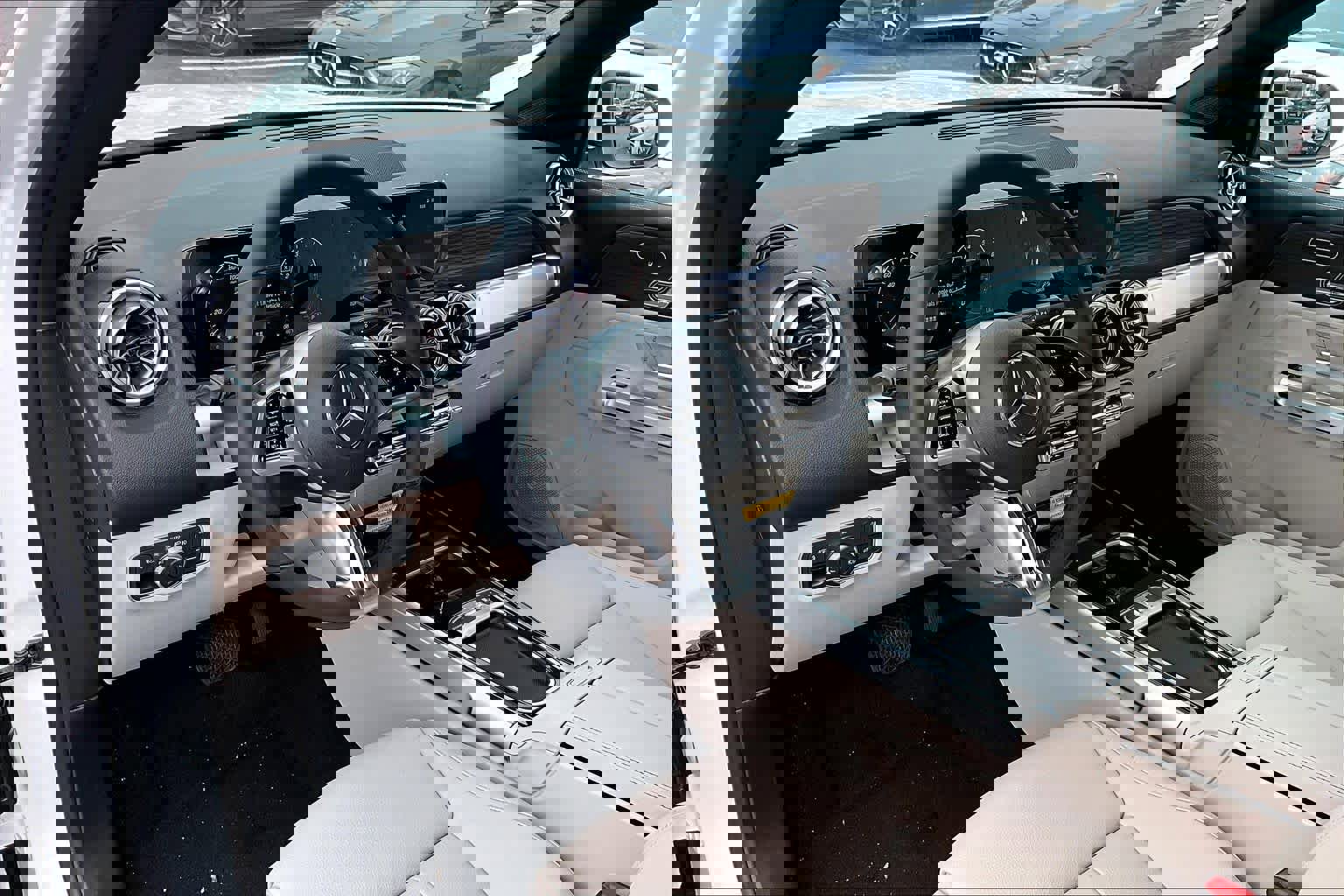 New 2026 Mercedes-Benz GLB 250 4MATIC image 10