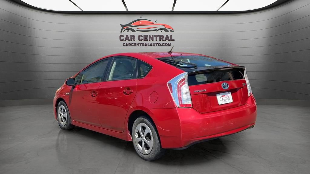 Used 2013 Toyota Prius Two FWD image 3