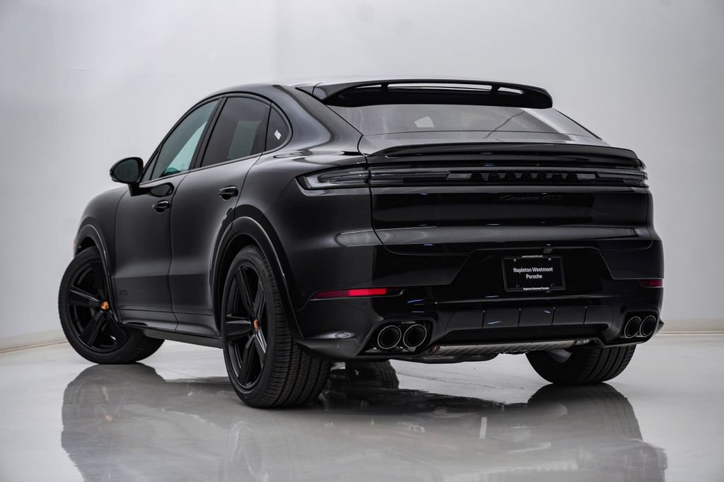 New 2026 Porsche Cayenne GTS AWD/4WD image 3