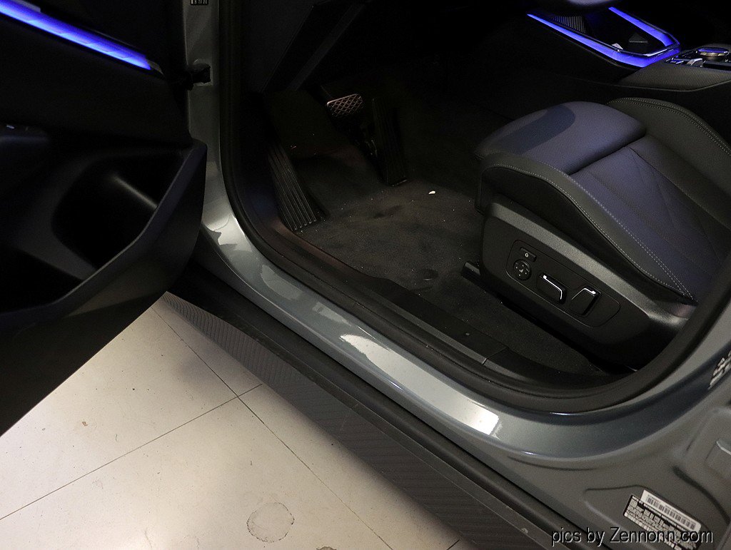 Used 2025 BMW X3 xDrive30i w/ Premium Package image 26