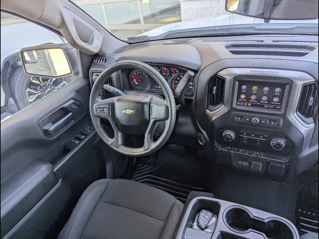 Used 2025 Chevrolet Silverado 1500 Custom AWD/4WD image 25