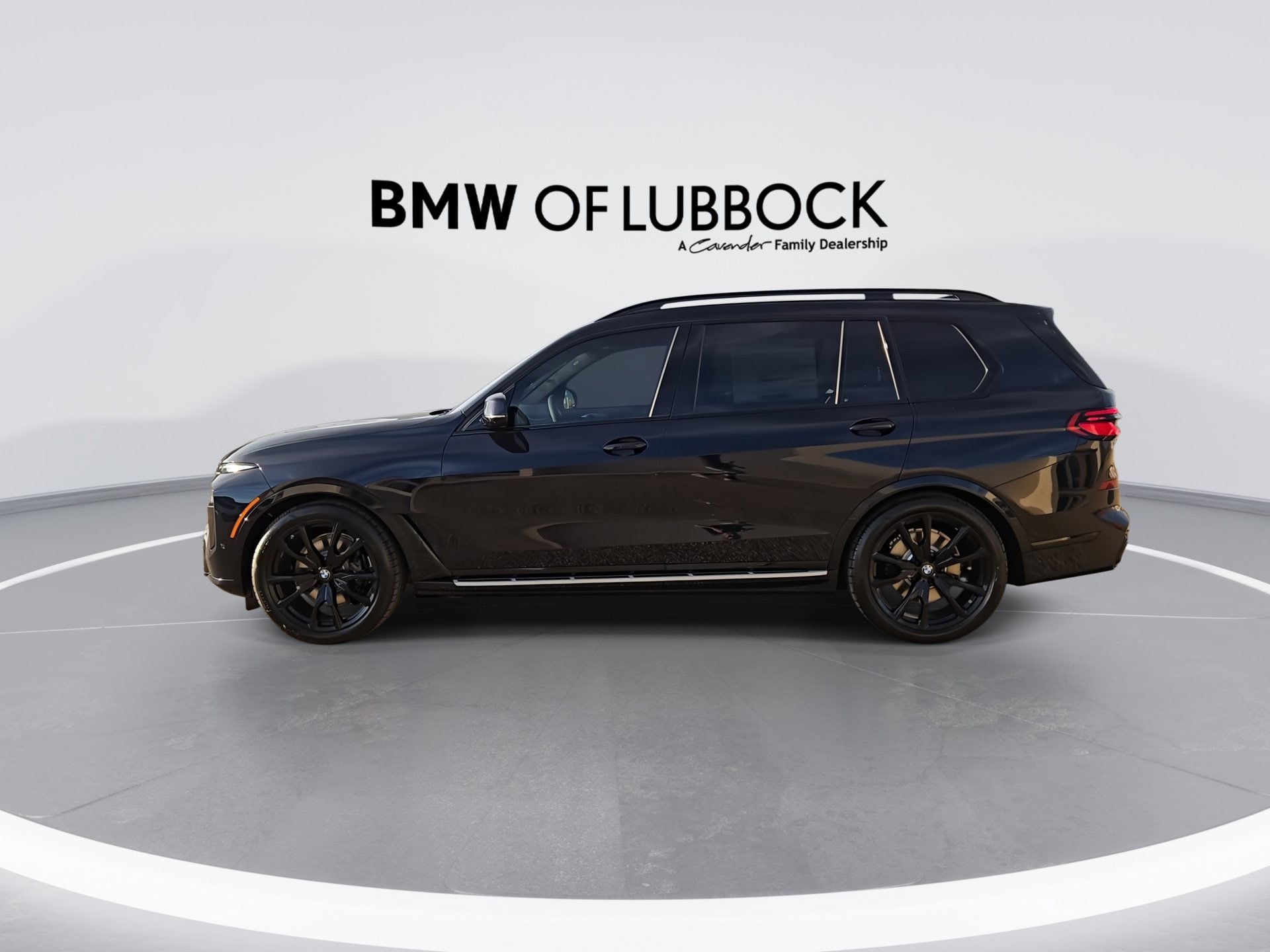 New 2027 BMW X7 xDrive40i w/ M Sport Package AWD/4WD image 5