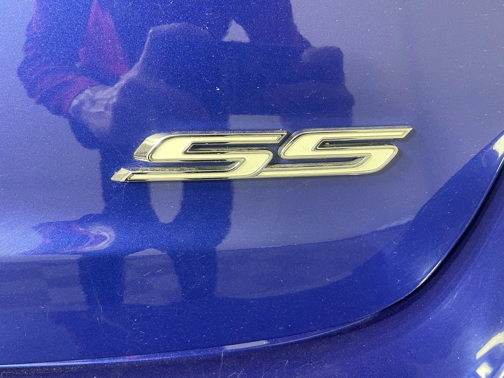 Used 2016 Chevrolet SS RWD image 11