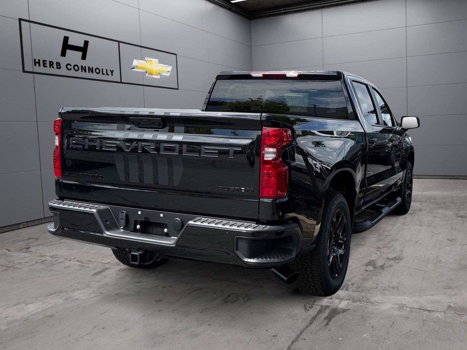 New 2026 Chevrolet Silverado 1500 Custom AWD/4WD image 5