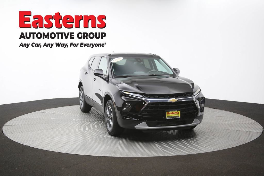 Used 2025 Chevrolet Blazer LT FWD image 48