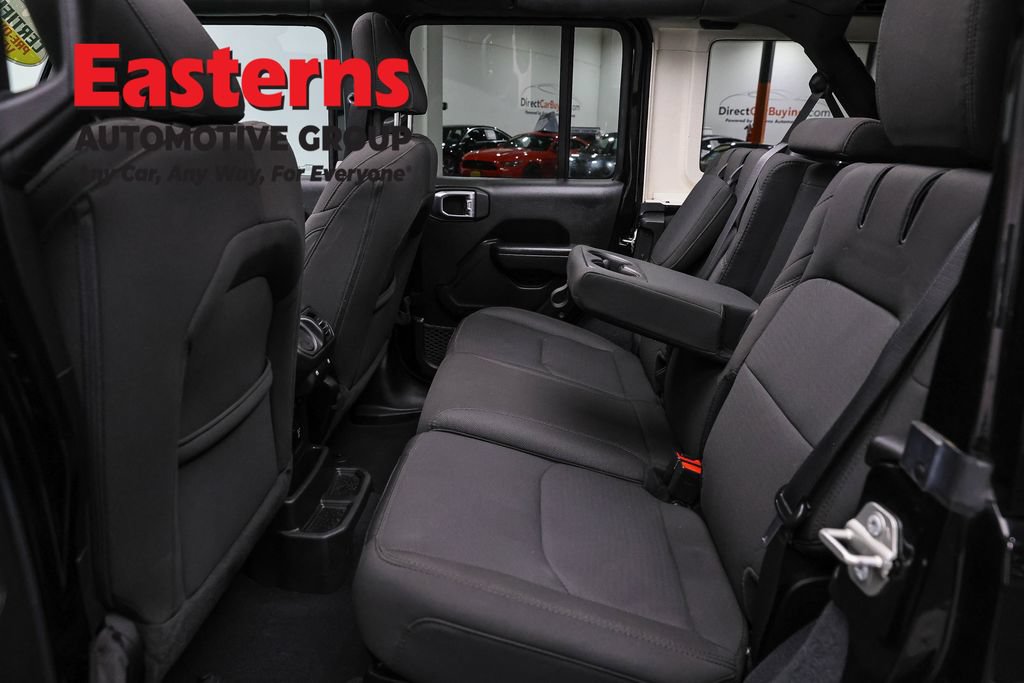 Used 2023 Jeep Wrangler Unlimited w/ Sun & Screen Package AWD/4WD image 22
