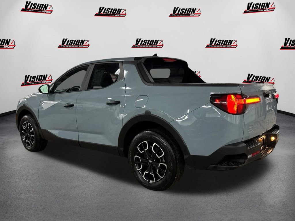 Used 2023 Hyundai Santa Cruz SE w/ Cargo Package image 7