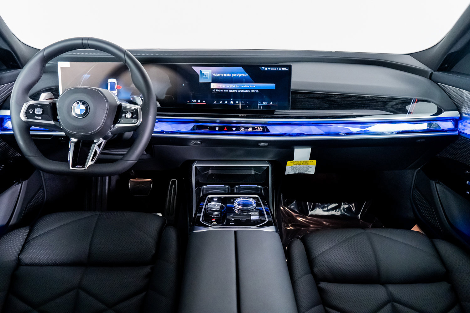 Used 2025 BMW 740i w/ Premium Package RWD image 56