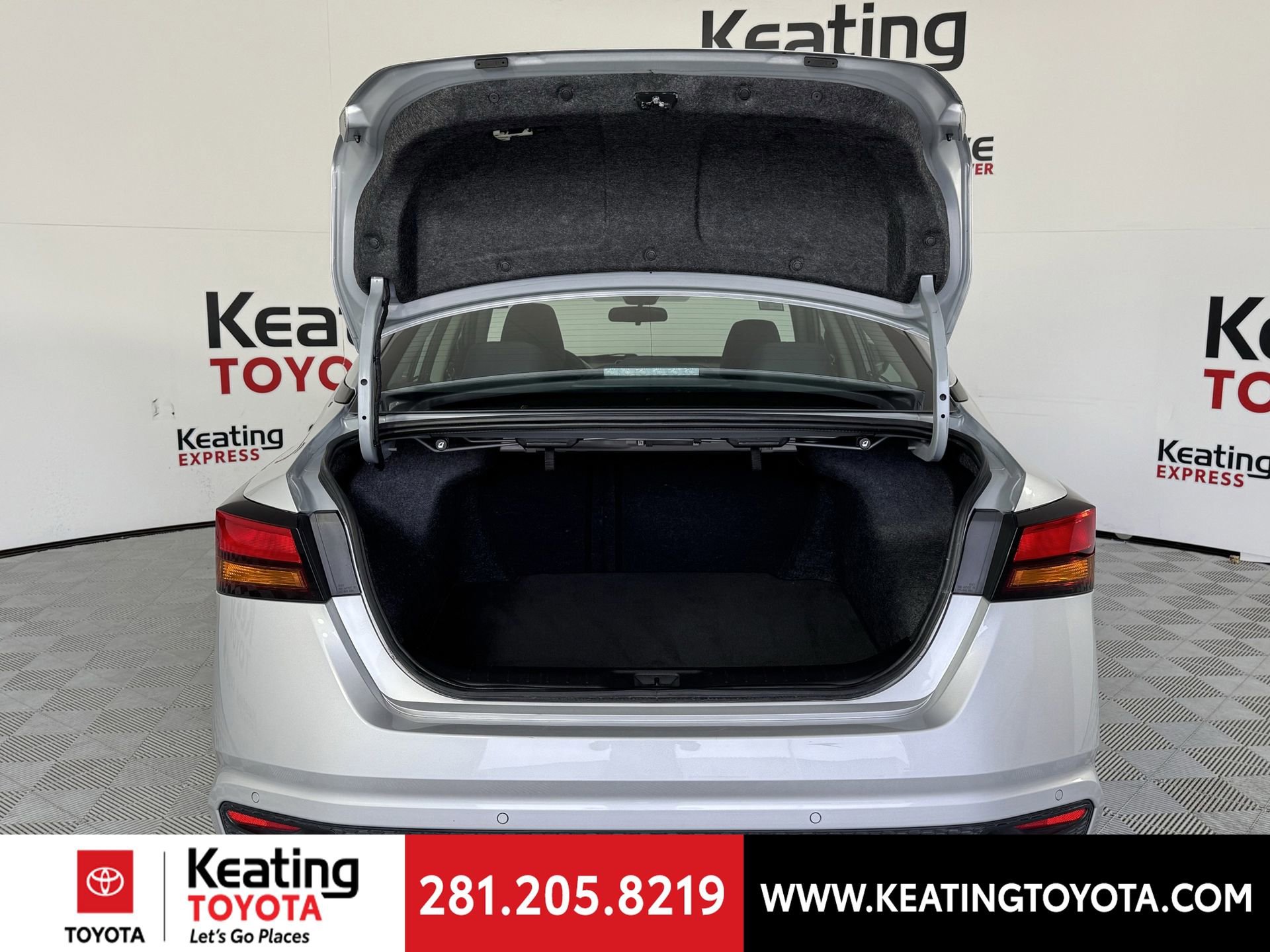 Used 2024 Nissan Altima 2.5 SV image 17