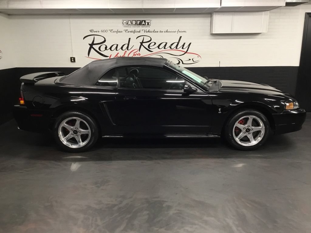 Used 2001 Ford Mustang Cobra RWD image 3
