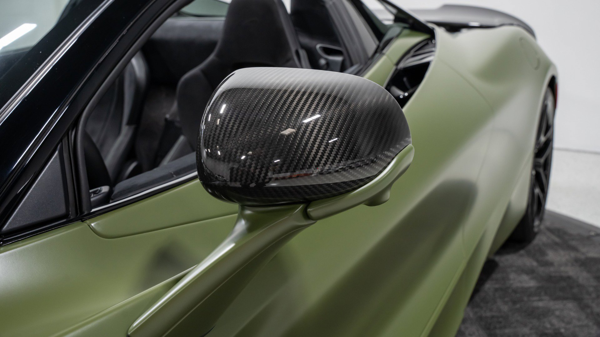 Used 2026 McLaren 750S image 28