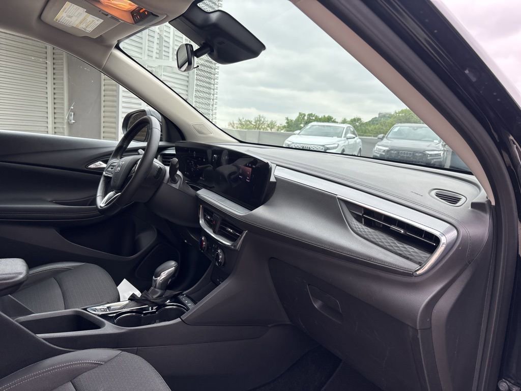 Used 2025 Buick Encore GX Preferred image 15