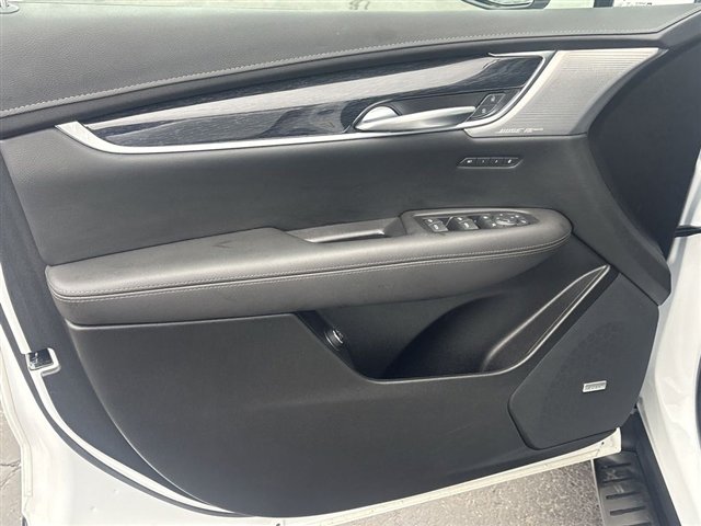Certified 2023 Cadillac XT5 Premium Luxury image 23