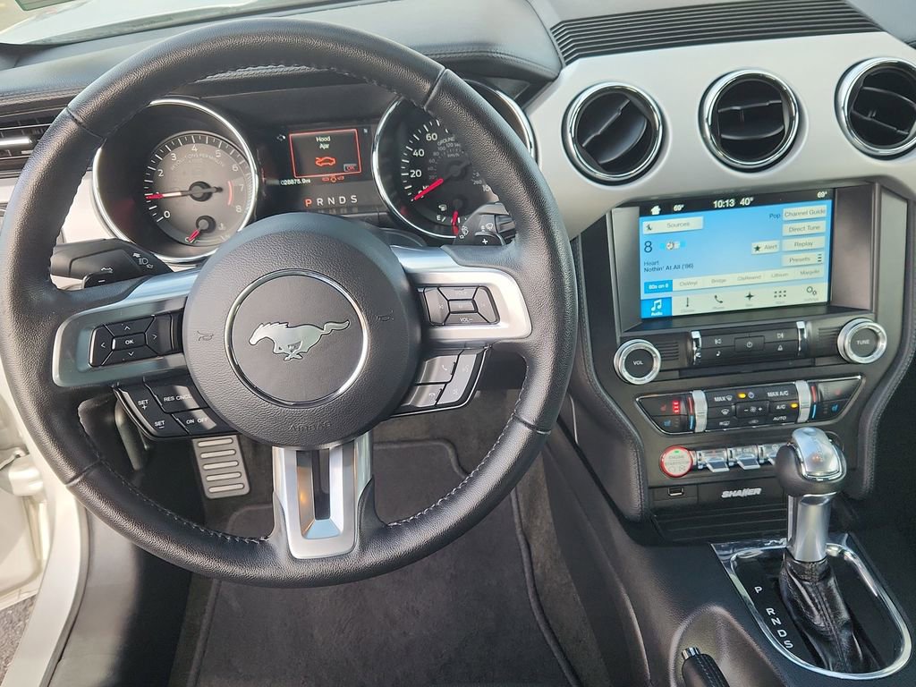 Used 2017 Ford Mustang Premium image 10