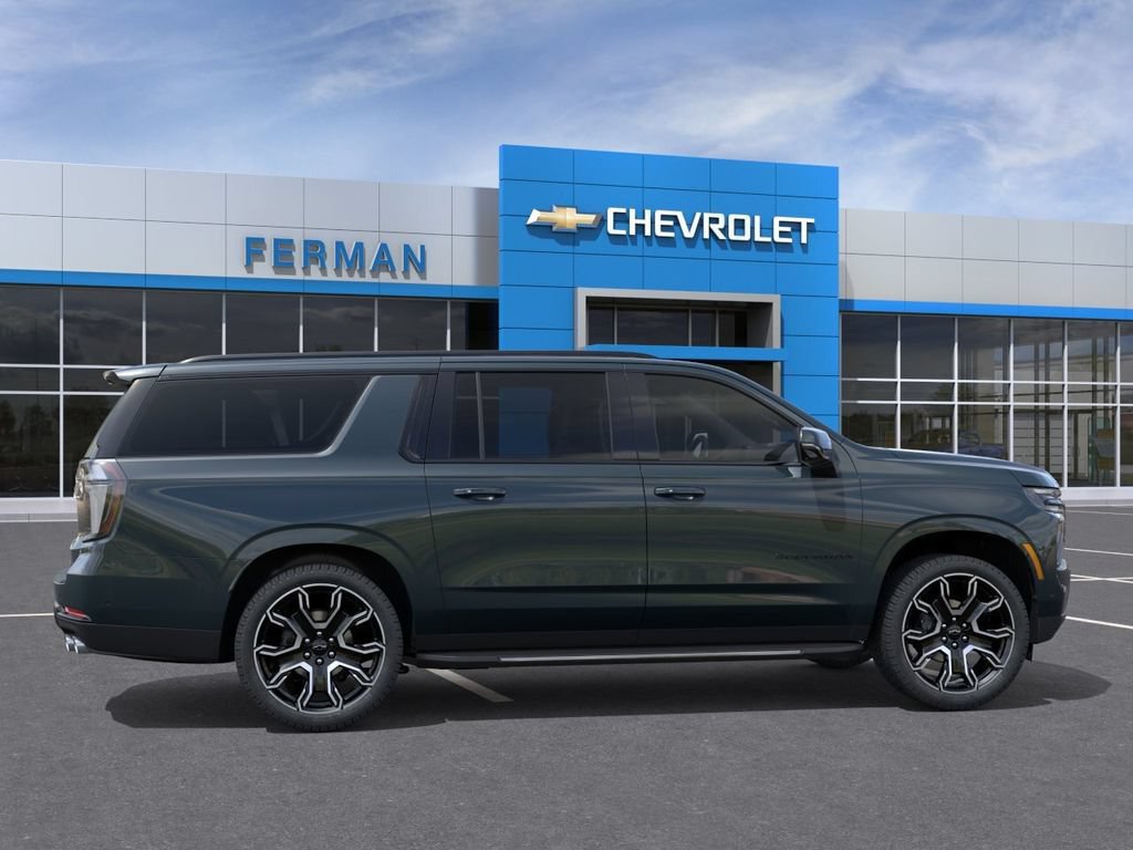 New 2026 Chevrolet Suburban RST w/ RST Capability Package AWD/4WD image 6
