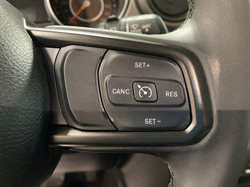 Used 2023 Jeep Wrangler Willys image 10