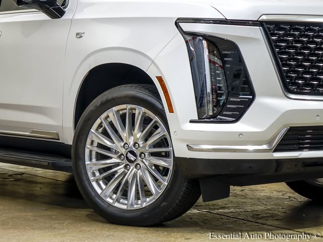 Certified 2025 Cadillac Escalade Premium Luxury w/ LPO, Floor Liner Package AWD/4WD image 4
