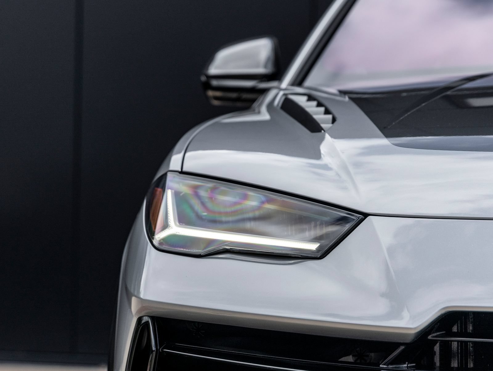 Used 2024 Lamborghini Urus Performante AWD/4WD image 25