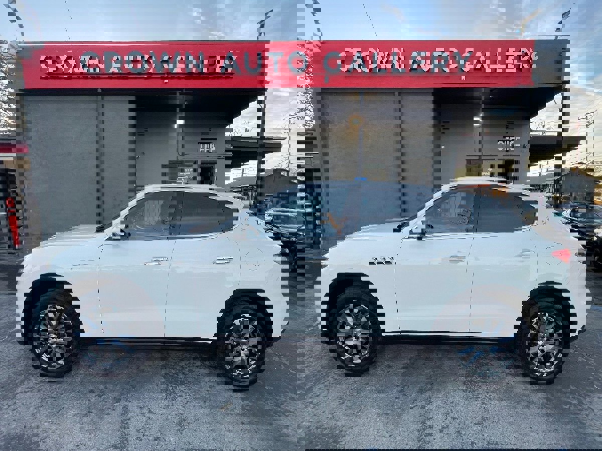 Used 2018 Maserati Levante image 6