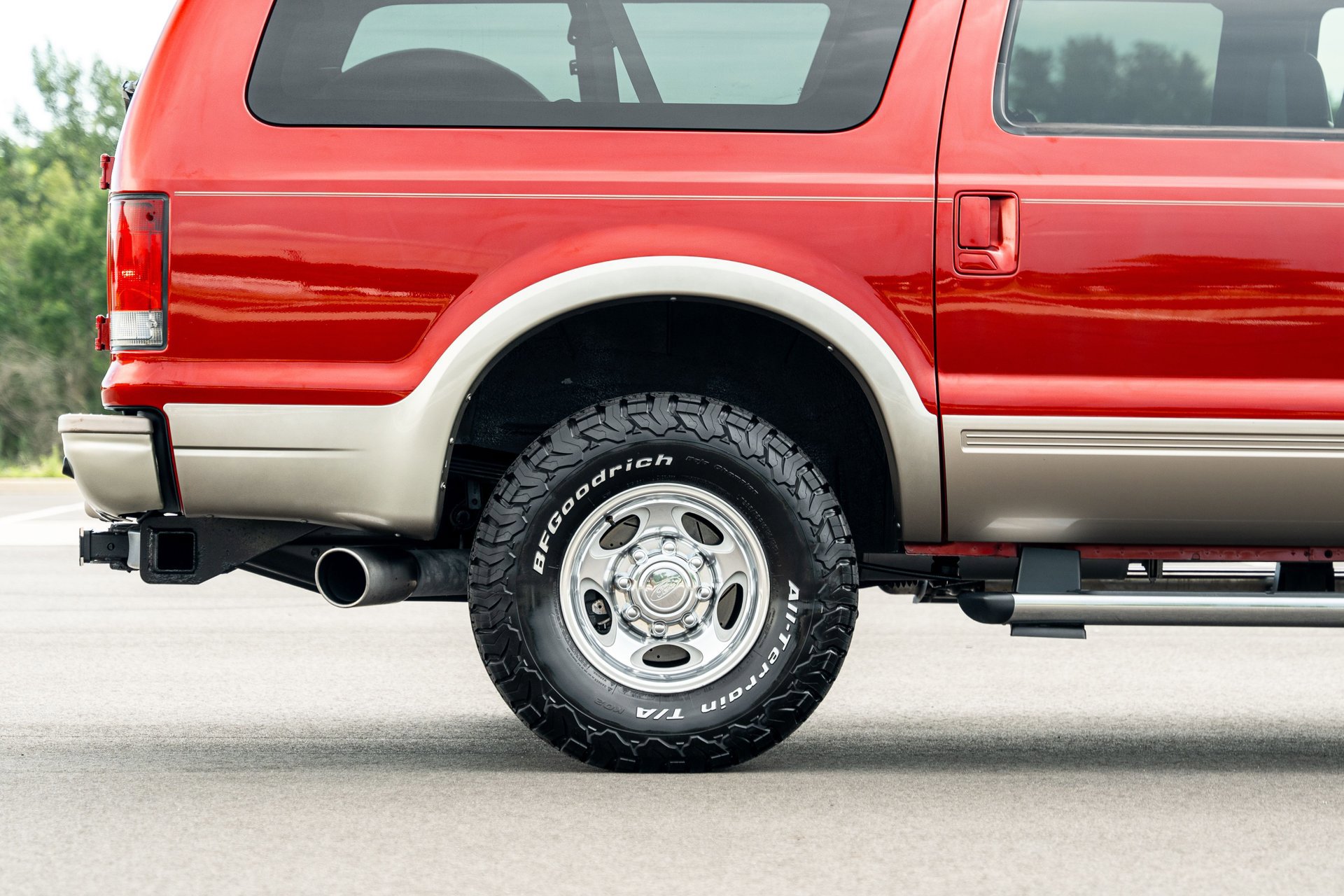 Used 2005 Ford Excursion Eddie Bauer image 17