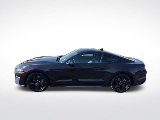 Used 2022 Ford Mustang GT Premium w/ Black Accent Package RWD image 2