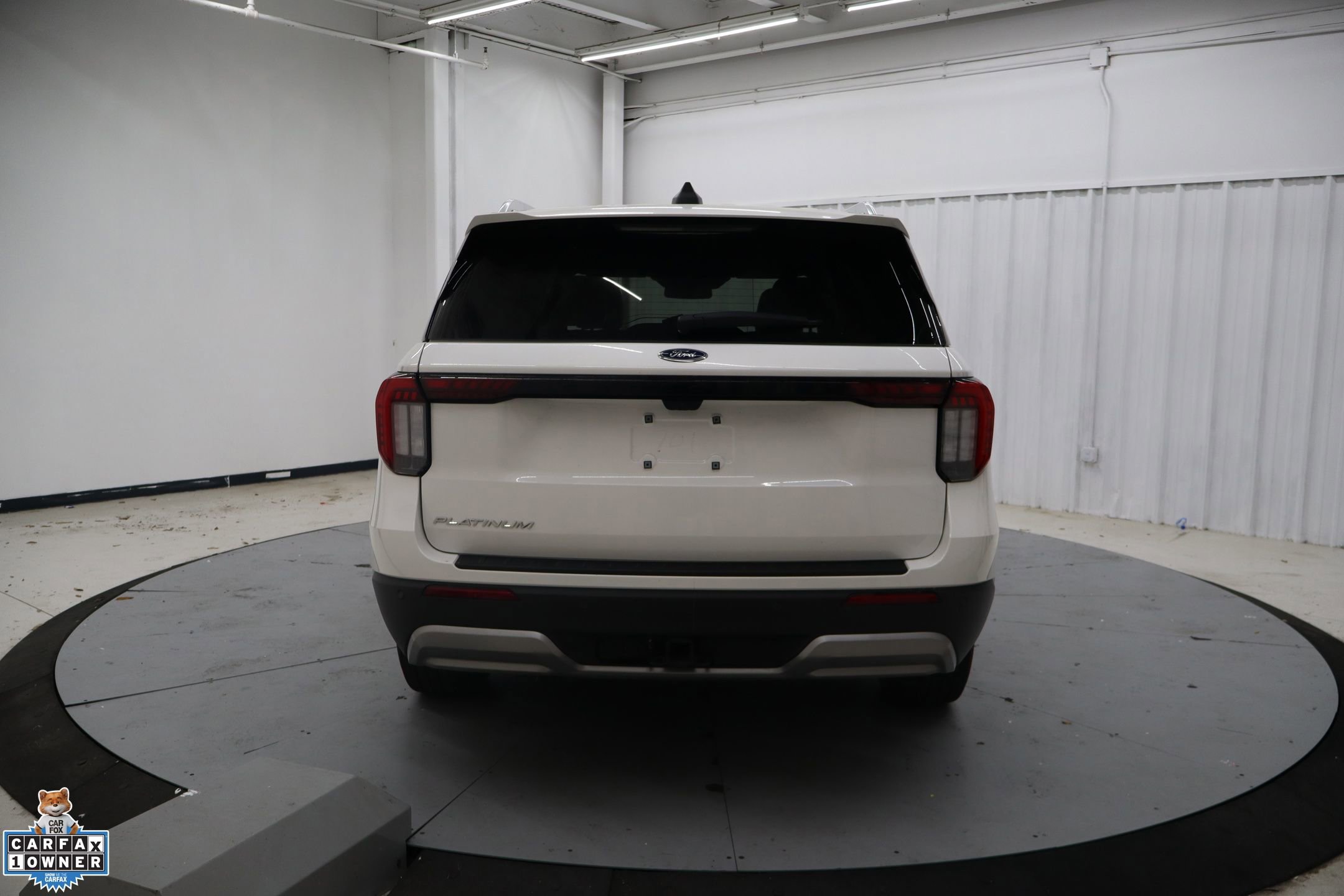 Used 2025 Ford Explorer Platinum image 6