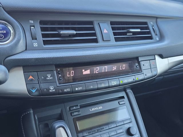 Used 2017 Lexus CT 200h w/ Seat Comfort Package image 23