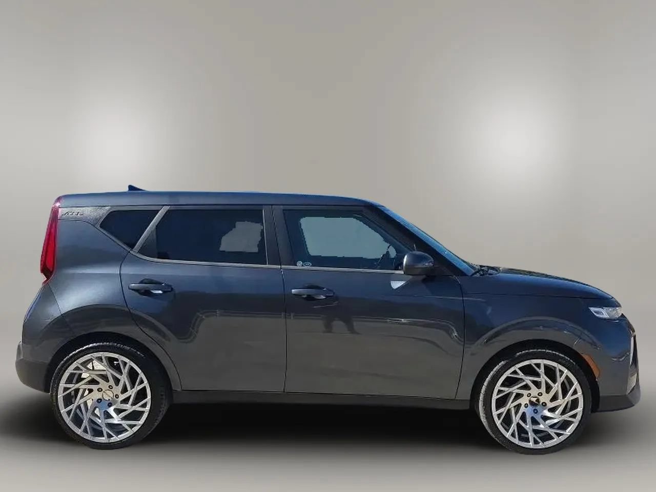 Used 2022 Kia Soul LX w/ Technology Package FWD image 9