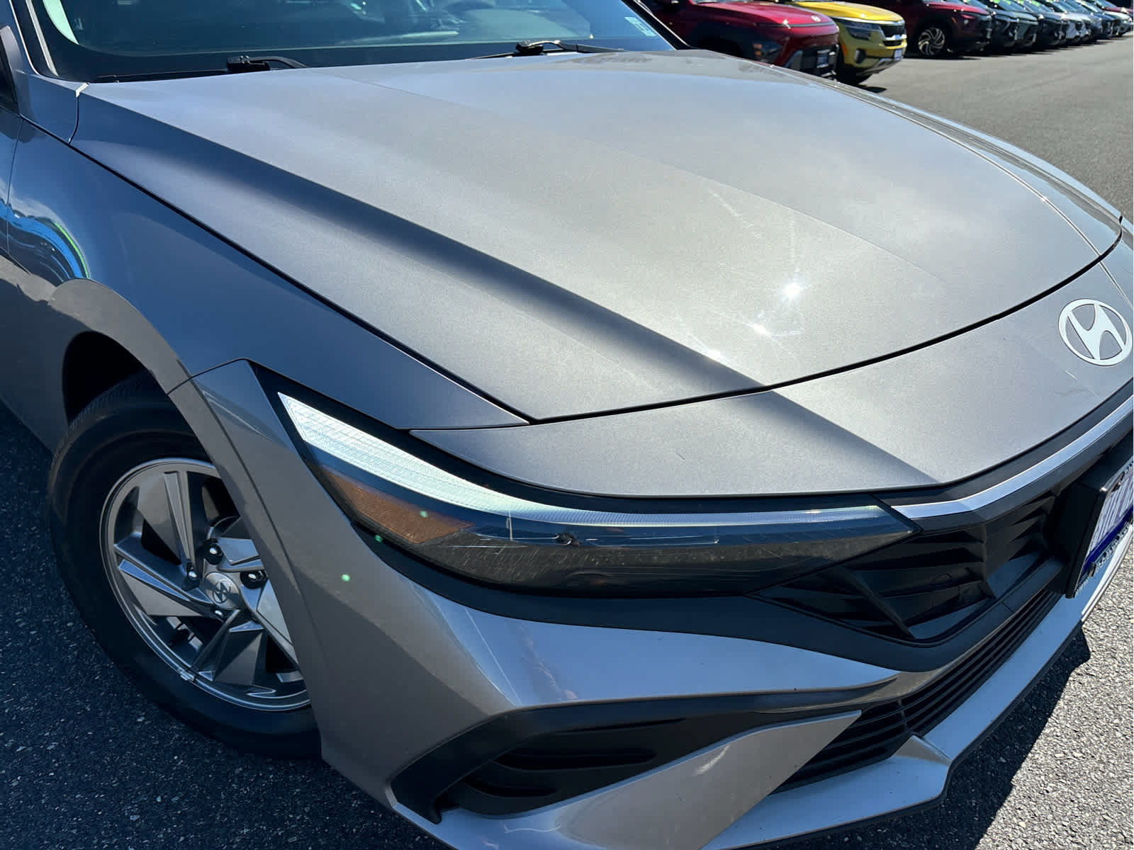 Used 2025 Hyundai Elantra SE FWD image 7