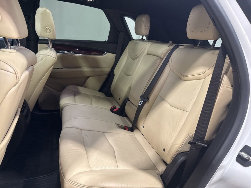 Used 2017 Cadillac XT5 Luxury w/ Driver Awareness Package FWD image 35