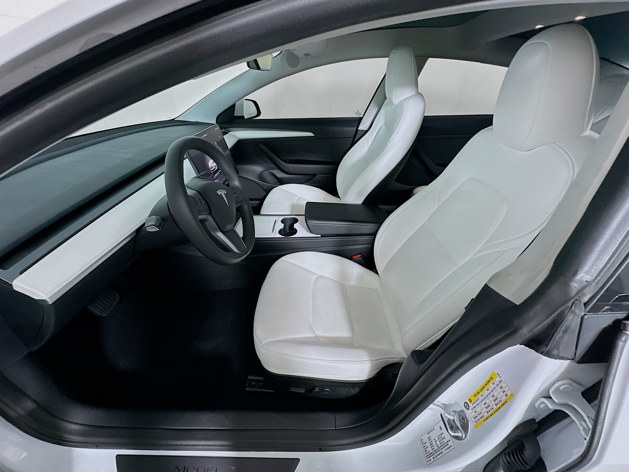 Used 2023 Tesla Model 3 Standard Range RWD image 13