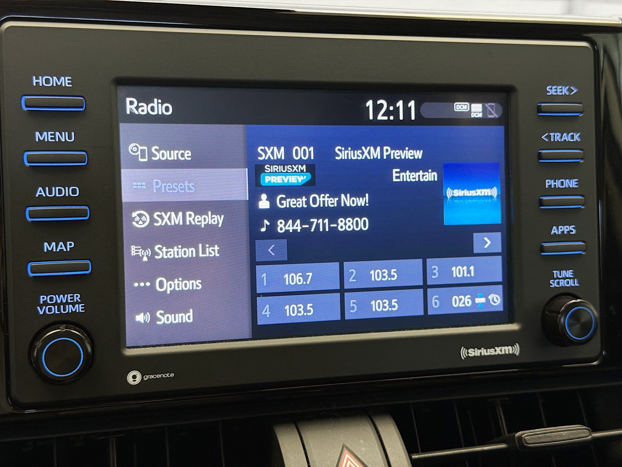 Used 2021 Toyota RAV4 XLE w/ Carpet Mat Package (TMS) FWD image 9