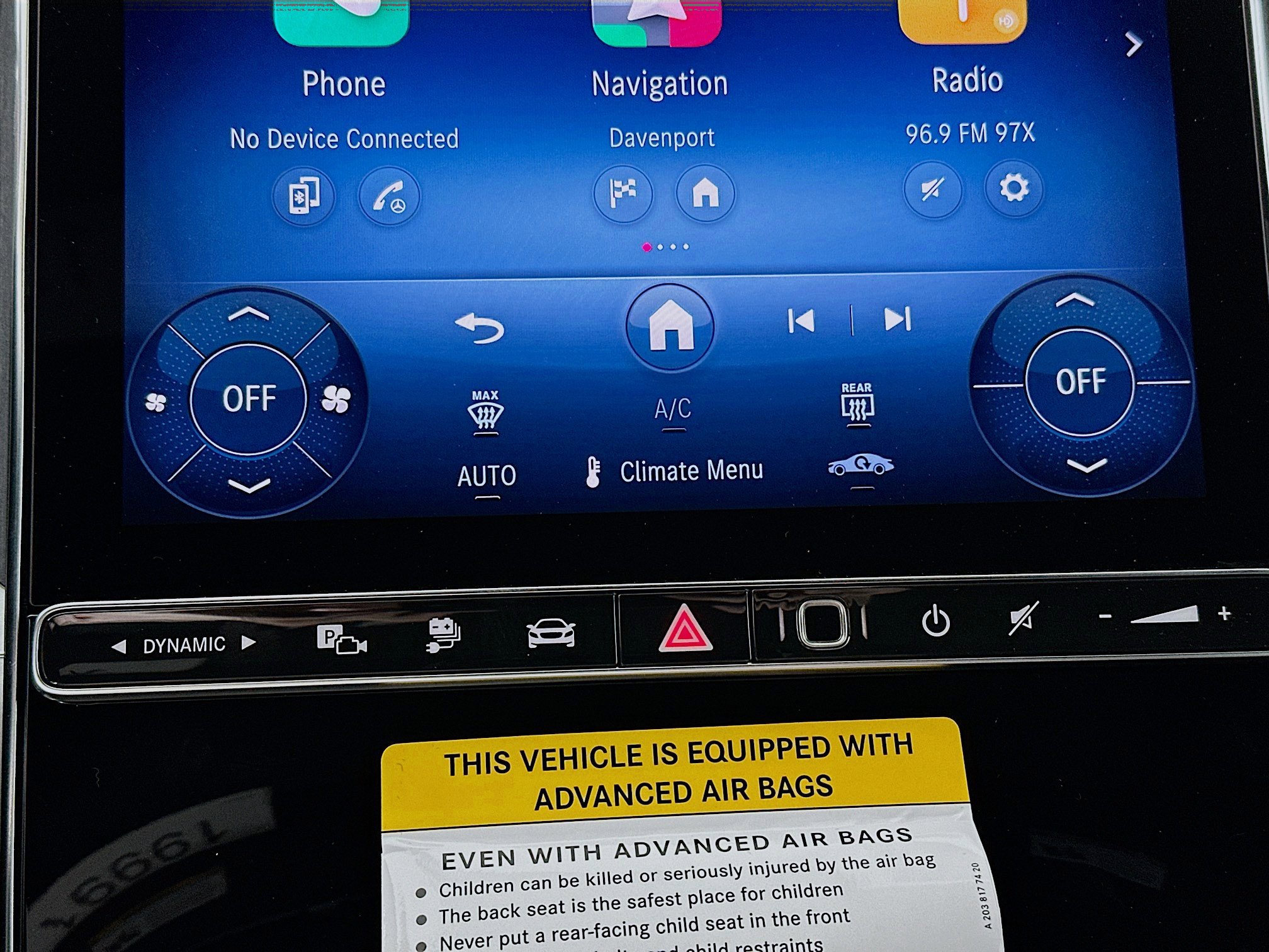 New 2025 Mercedes-Benz GLC 350e 4MATIC image 16