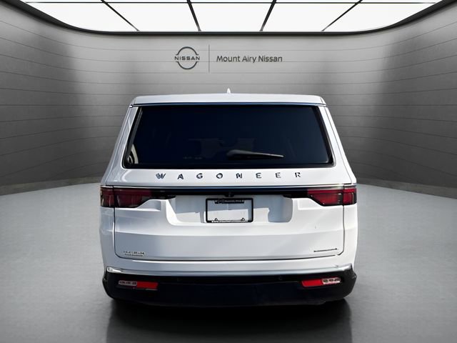 Used 2023 Jeep Wagoneer L Series II image 4