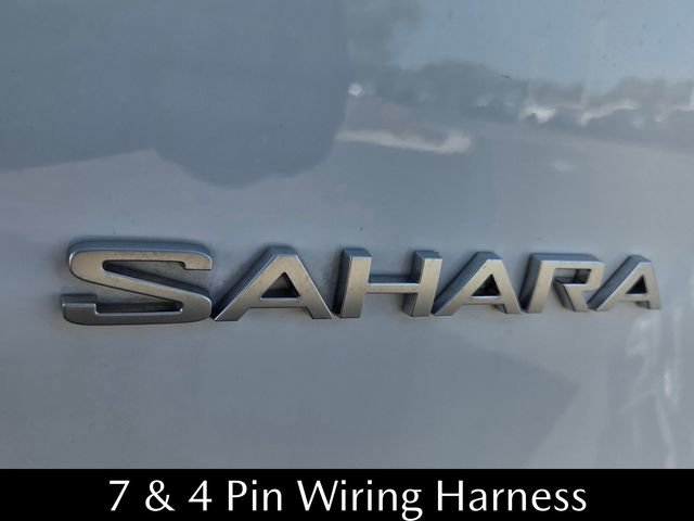 Used 2023 Jeep Wrangler Unlimited Sahara w/ Cold Weather Group AWD/4WD image 18