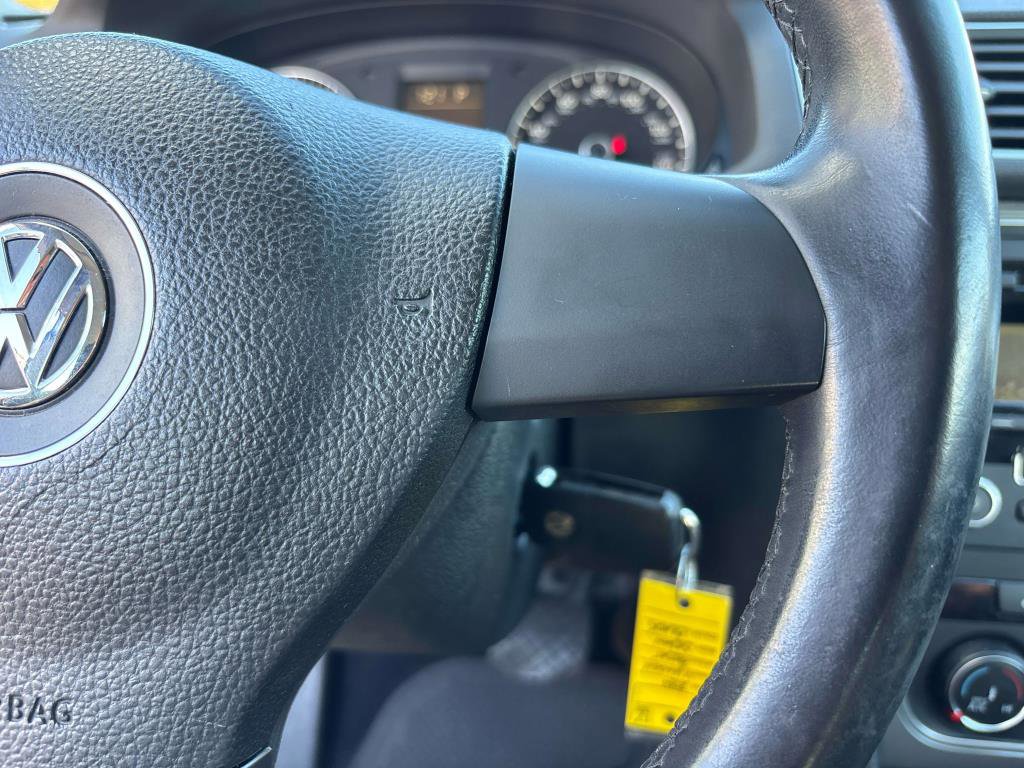 Used 2014 Volkswagen Passat Wolfsburg Edition image 18