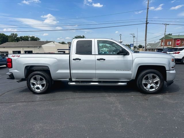 Used 2018 Chevrolet Silverado 1500 Custom w/ Custom Value Package AWD/4WD image 9