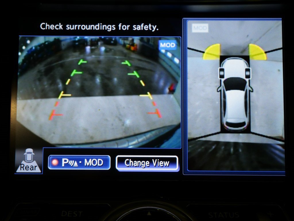 Used 2015 INFINITI QX70 AWD w/ Premium Package image 19