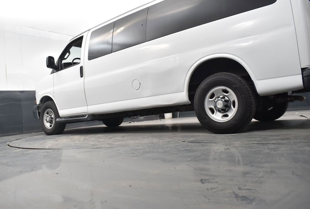 Used 2019 Chevrolet Express 3500 LT w/ LT Preferred Equipment Group image 20