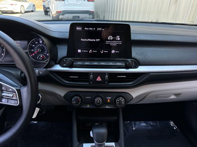 Used 2023 Kia Forte LXS w/ LXS Technology Package image 18