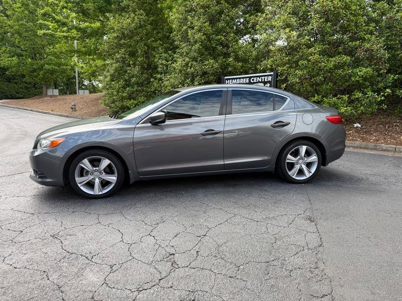 Used 2013 Acura ILX w/ Technology Package FWD image 5