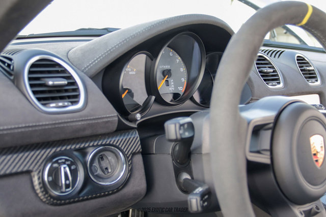 Used 2023 Porsche 718 Cayman GT4 RS image 34