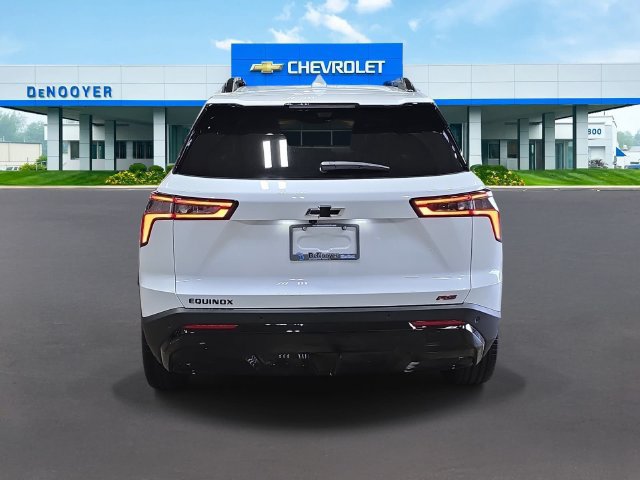 New 2026 Chevrolet Equinox RS w/ Convenience Package III FWD image 9