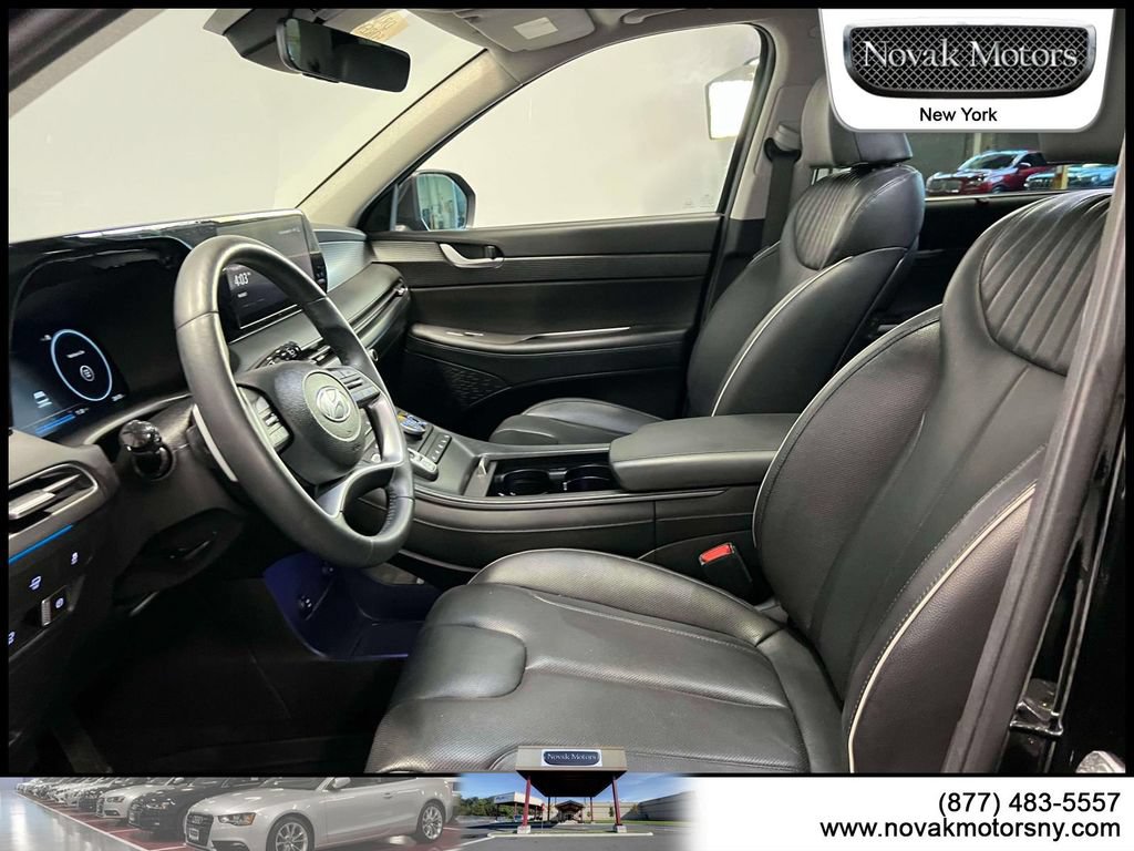 Used 2024 Hyundai Palisade Limited AWD/4WD image 17